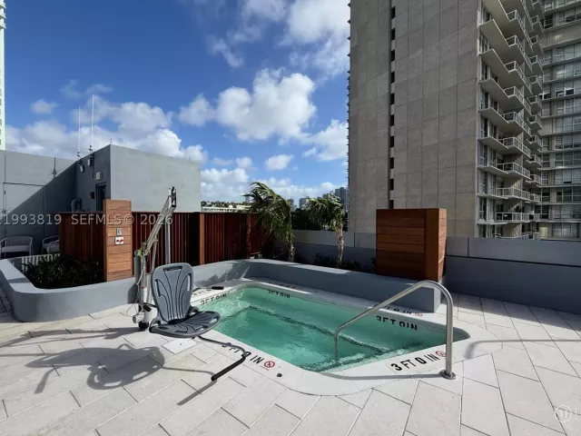 4-bedroom condo for sale in Miami - 175 SE 25th Road 3102 - MondialRealty