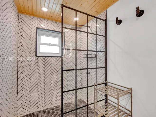 5-bedroom home for sale in Miami - 9000 NW 12th Ave - MondialRealty