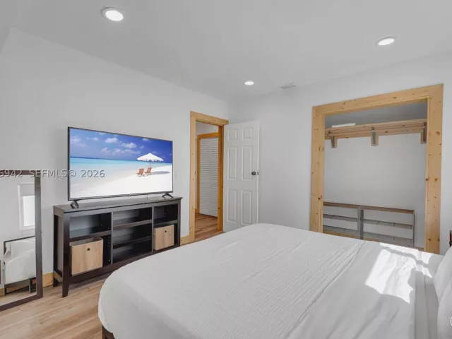 5-bedroom home for sale in Miami - 9000 NW 12th Ave - MondialRealty