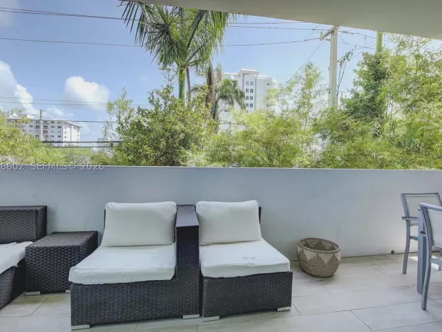 2-bedroom home for rent in Miami Beach - 1577 Bay Rd 201 - MondialRealty