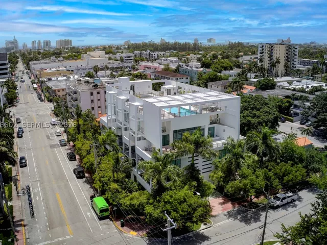 2-bedroom home for rent in Miami Beach - 1577 Bay Rd 201 - MondialRealty