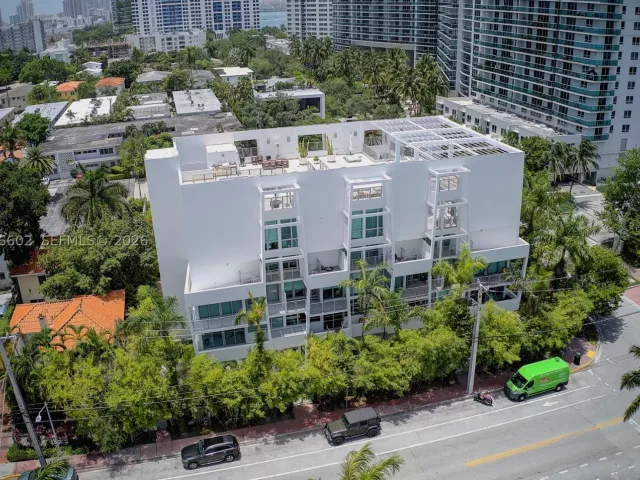 2-bedroom home for rent in Miami Beach - 1577 Bay Rd 201 - MondialRealty