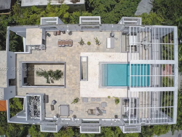 2-bedroom home for rent in Miami Beach - 1577 Bay Rd 201 - MondialRealty