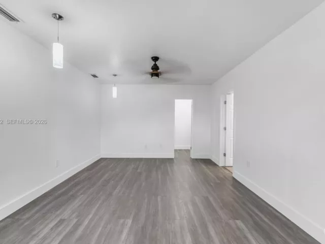 4-bedroom home for rent in Miami - 12001 SW 41st Dr 0 - MondialRealty