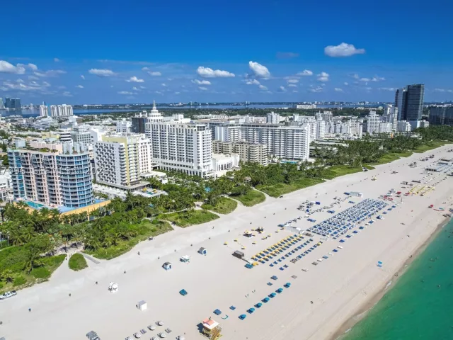 2-bedroom condo for sale in Miami Beach - 1500 Ocean Dr PH-05 - MondialRealty