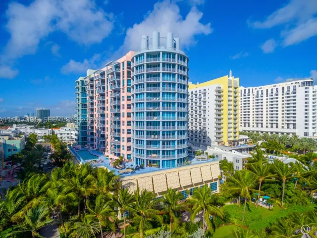 2-bedroom condo for sale in Miami Beach - 1500 Ocean Dr PH-05 - MondialRealty