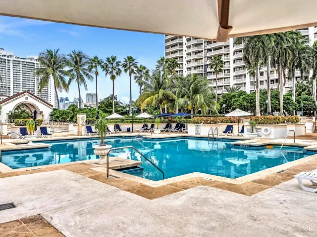 2-bedroom condo for rent in Aventura - 2000 Island Blvd 1203 - MondialRealty