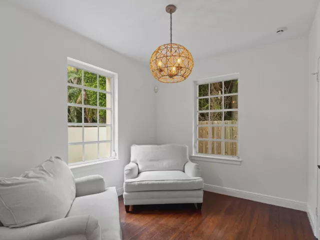 4-bedroom home for rent in West Palm Beach - 3304 N Flagler Drive - MondialRealty