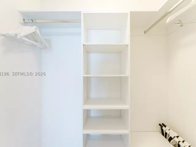 2-bedroom condo for sale in Hollywood - 4111 S Ocean Dr 3008 - MondialRealty