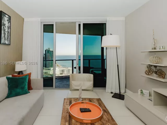 2-bedroom condo for sale in Hollywood - 4111 S Ocean Dr 3008 - MondialRealty