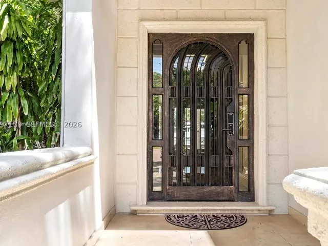 4-bedroom home for rent in Fort Lauderdale - 800 SW 12th - MondialRealty