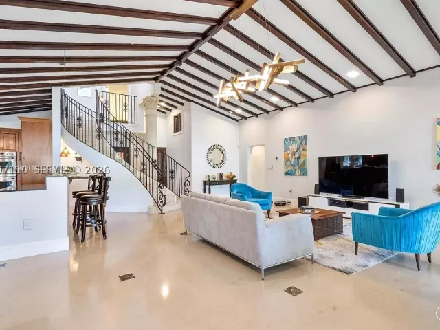 4-bedroom home for rent in Fort Lauderdale - 800 SW 12th - MondialRealty