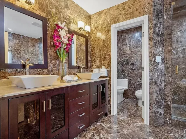4-bedroom home for rent in Fort Lauderdale - 800 SW 12th - MondialRealty