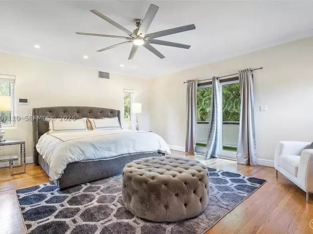 4-bedroom home for rent in Fort Lauderdale - 800 SW 12th - MondialRealty