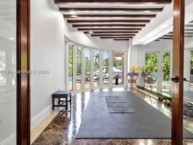 4-bedroom home for rent in Fort Lauderdale - 800 SW 12th - MondialRealty