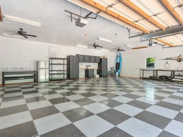 4-bedroom home for rent in Fort Lauderdale - 800 SW 12th - MondialRealty