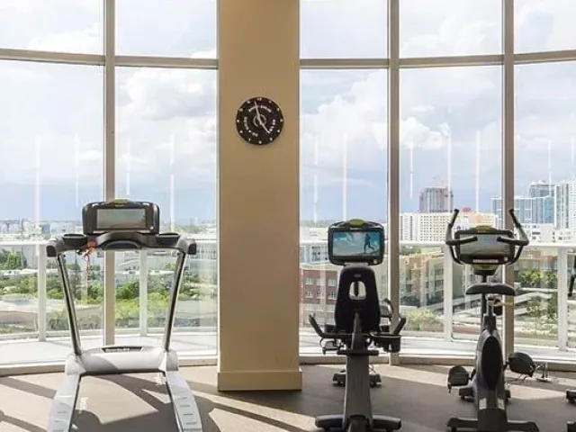 1-bedroom condo for rent in Miami - 488 NE 18th St 2005 - MondialRealty