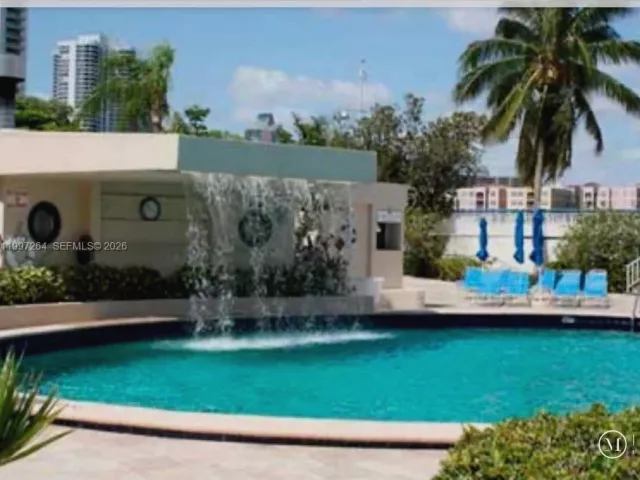 2-bedroom condo for rent in Aventura - 19355 Turnberry Way 16L - MondialRealty