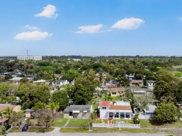 5-bedroom home for sale in North Miami - 1335 NW 129th St - MondialRealty