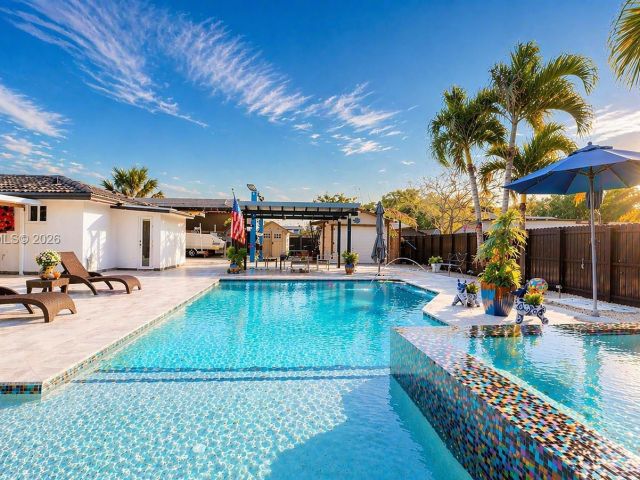 4-bedroom home for sale in Miami - 22262 SW 123rd Dr - MondialRealty