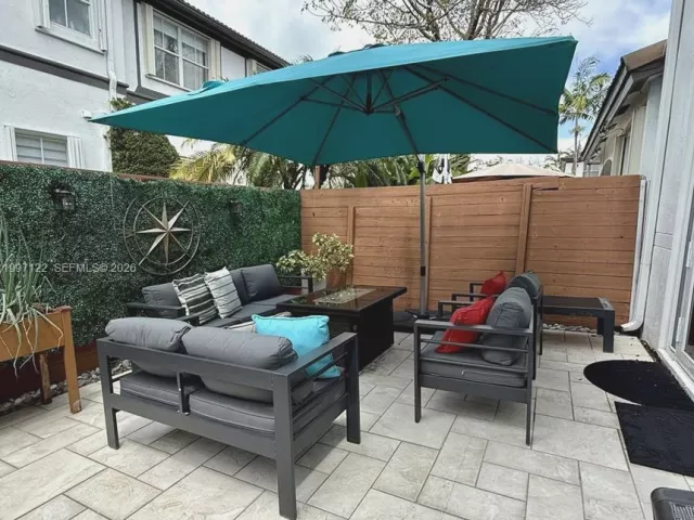 3-bedroom home for rent in Doral - 7768 NW 116th Ave - MondialRealty