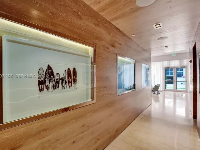 2-bedroom condo for rent in Fort Lauderdale - 401 N Birch Rd 404 - MondialRealty