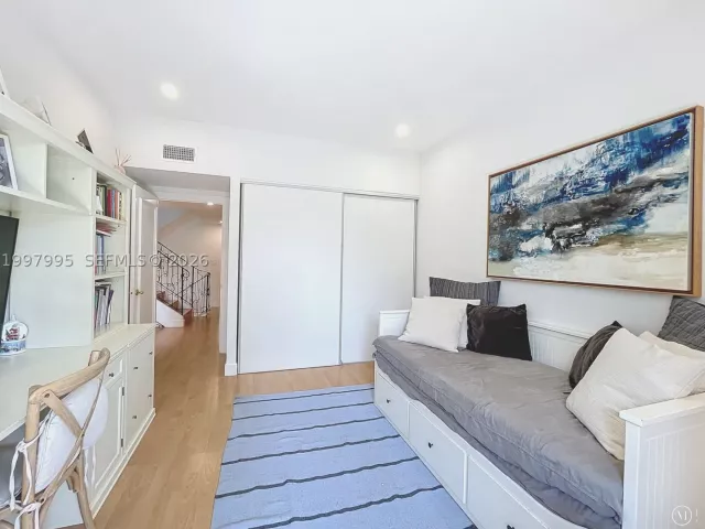 3-bedroom home for sale in Key Biscayne - 201 Crandon Blvd 163 - MondialRealty