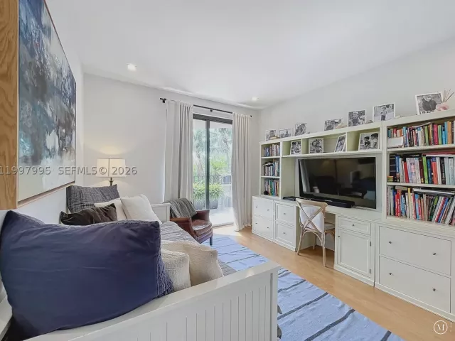 3-bedroom home for sale in Key Biscayne - 201 Crandon Blvd 163 - MondialRealty