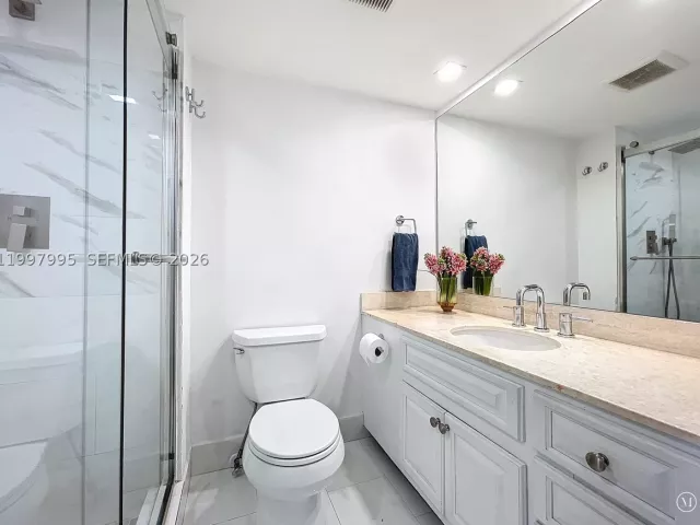 3-bedroom home for sale in Key Biscayne - 201 Crandon Blvd 163 - MondialRealty
