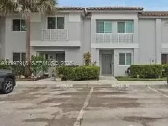 3-bedroom home for rent in Pembroke Pines - 20861 NW 4th St - MondialRealty