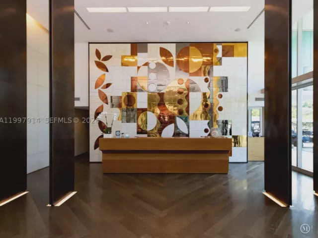 2-bedroom condo for rent in Key Biscayne - 360 Ocean Dr 304S - MondialRealty