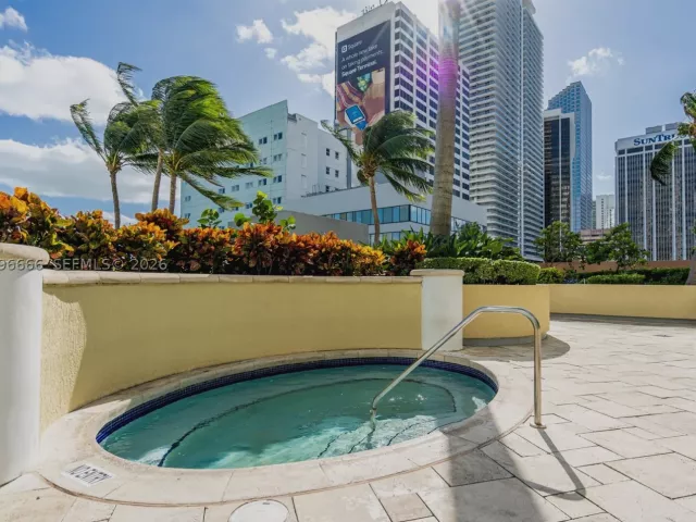 condo for sale in Miami - 244 Biscayne Blvd 239 - MondialRealty