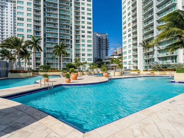 condo for sale in Miami - 244 Biscayne Blvd 239 - MondialRealty