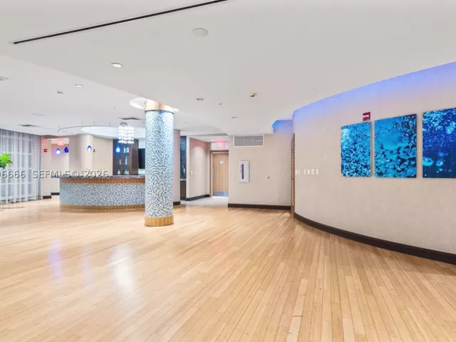 condo for sale in Miami - 244 Biscayne Blvd 239 - MondialRealty