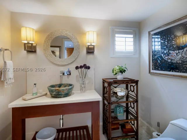 4-bedroom home for sale in Key Biscayne - 201 Crandon Blvd 174 - MondialRealty