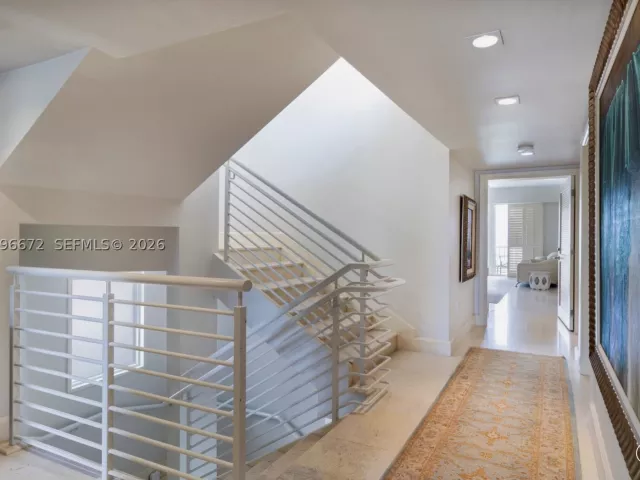 4-bedroom home for sale in Key Biscayne - 201 Crandon Blvd 174 - MondialRealty