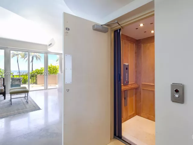 4-bedroom home for sale in Key Biscayne - 201 Crandon Blvd 174 - MondialRealty
