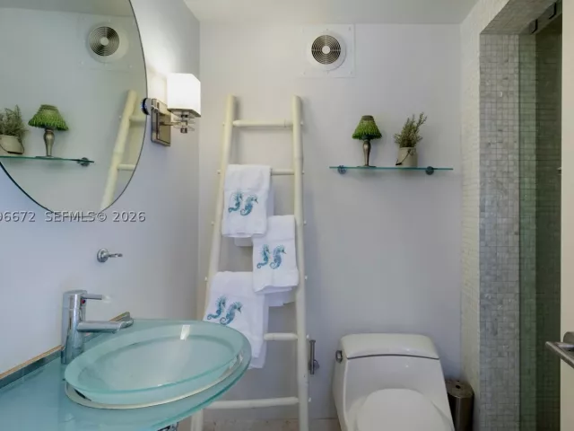4-bedroom home for sale in Key Biscayne - 201 Crandon Blvd 174 - MondialRealty