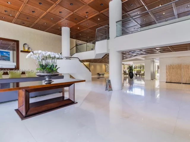 4-bedroom home for sale in Key Biscayne - 201 Crandon Blvd 174 - MondialRealty