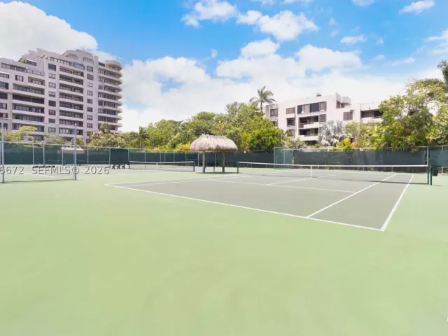 4-bedroom home for sale in Key Biscayne - 201 Crandon Blvd 174 - MondialRealty