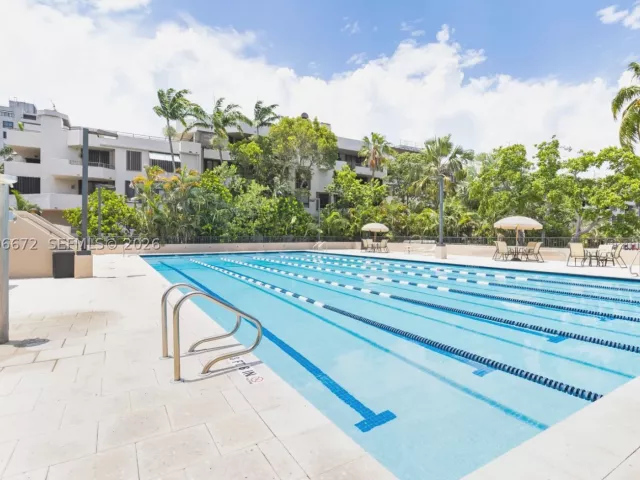 4-bedroom home for sale in Key Biscayne - 201 Crandon Blvd 174 - MondialRealty