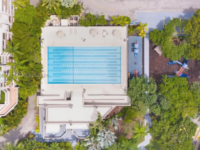 4-bedroom home for sale in Key Biscayne - 201 Crandon Blvd 174 - MondialRealty
