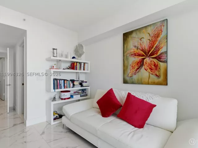 3-bedroom condo for sale in Sunny Isles Beach - 330 Sunny Isles Blvd 5-1508 - MondialRealty