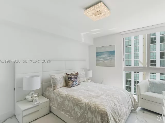 3-bedroom condo for sale in Sunny Isles Beach - 330 Sunny Isles Blvd 5-1508 - MondialRealty
