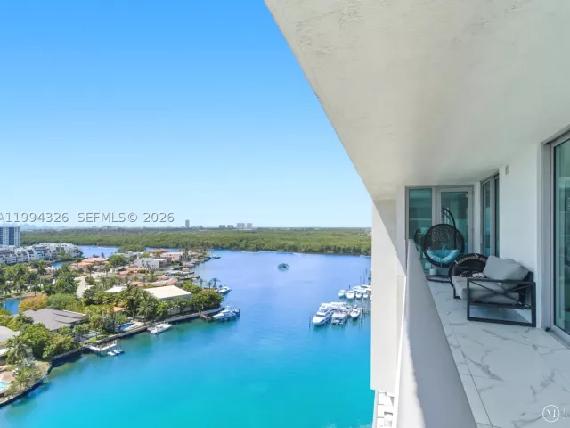 3-bedroom condo for sale in Sunny Isles Beach - 330 Sunny Isles Blvd 5-1508 - MondialRealty