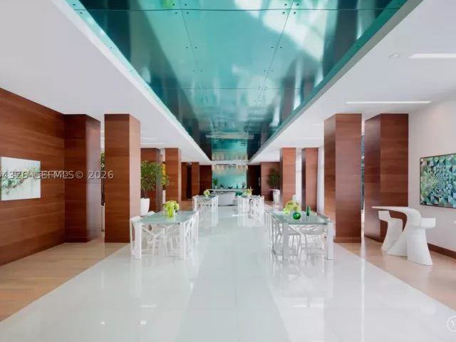 3-bedroom condo for sale in Sunny Isles Beach - 330 Sunny Isles Blvd 5-1508 - MondialRealty