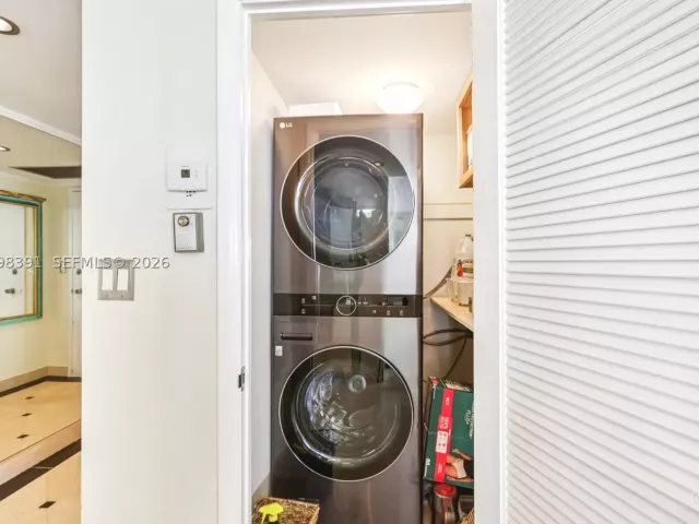 2-bedroom condo for rent in Fort Lauderdale - 3550 NE Galt Ocean Dr 501 - MondialRealty