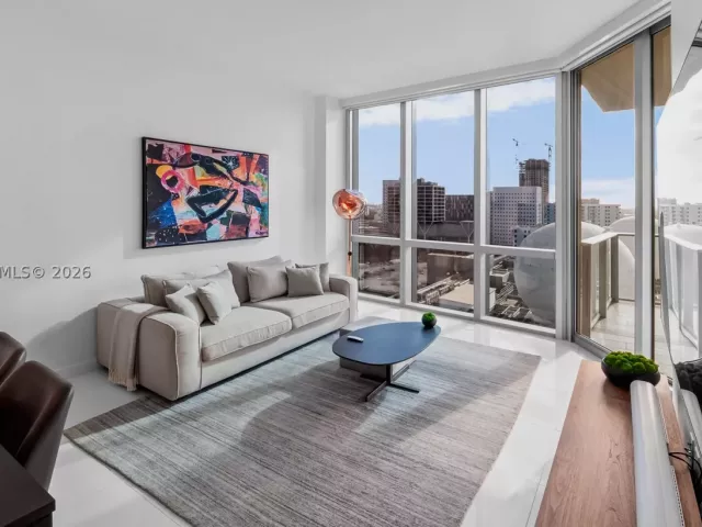 2-bedroom condo for rent in Miami - 851 NE 1st Ave 1606 - MondialRealty