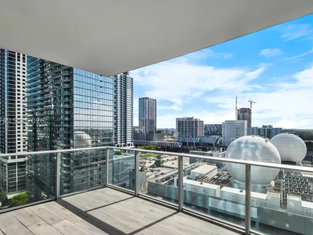 2-bedroom condo for rent in Miami - 851 NE 1st Ave 1606 - MondialRealty
