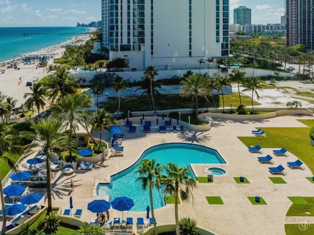 2-bedroom condo for sale in Sunny Isles Beach - 17555 Collins Ave 406 - MondialRealty